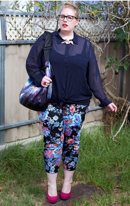 Sometimes beads or plusswork were also added to create special effects. floral pants #fatshion (With images) | Fashion, Plus size ...
