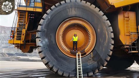 You must be amazed when you see the working productivity of the giant