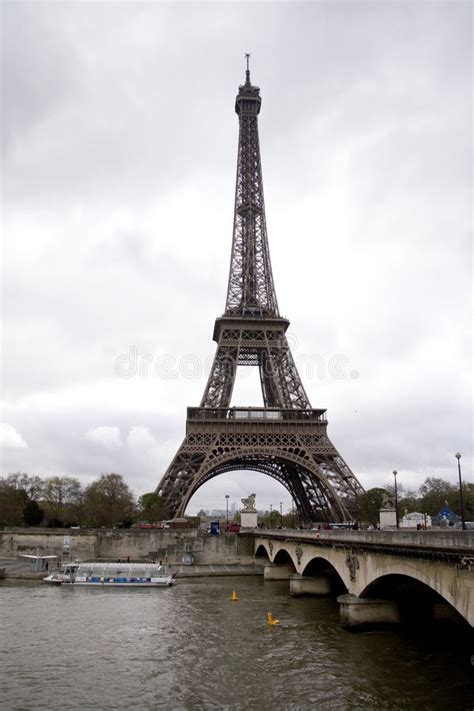 8 Eiffel Tower Framework Free Stock Photos Stockfreeimages
