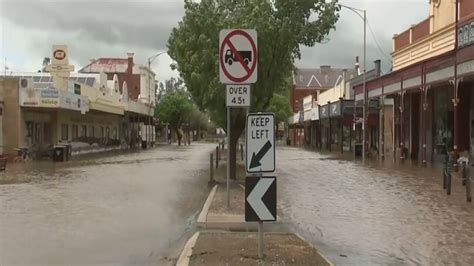 Victoria Flood Threat Remains As Rain Eases Sky News Australia