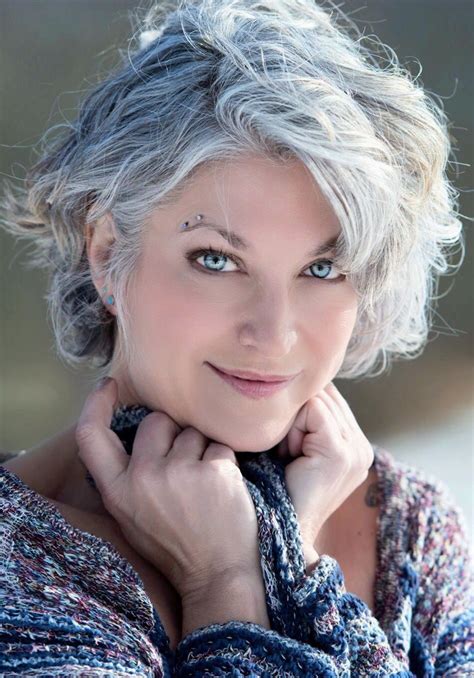 79 Stylish And Chic Best Short Hair Styles For Grey Hair For Long Hair