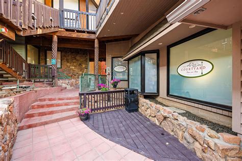 Luxury Vacation Flats In Downtown Estes Park Colorado The Courtyard