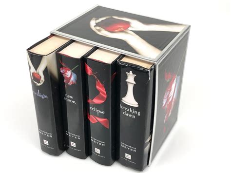 Celebrate the 5th anniversary of twilight with twilight forever: Lot - The Twilight Saga Book Collection