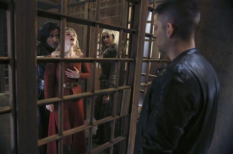 Once Upon A Time In Wonderland | 1x10