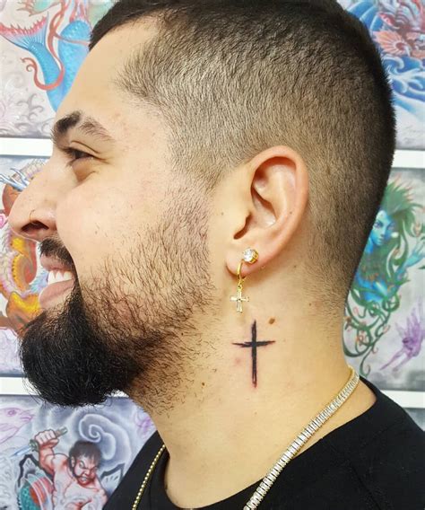 Tatuagem no pescoço masculina as 40 MELHORES ideias para tatuar