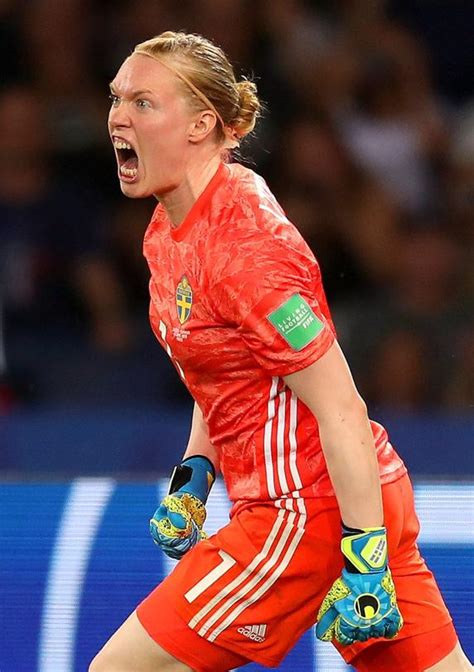 Rut hedvig lindahl (born 29 april 1983) is a swedish professional footballer who plays as a goalkeeper for spanish primera división club atlético madrid. Dos atléticos optan a los premios The Best