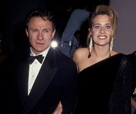 Harvey Keitel Left 8 Months Pregnant Girlfriend For 22 Years Younger