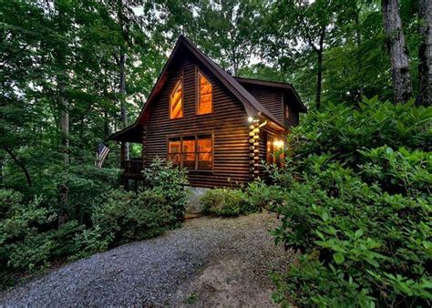 Blue ridge mountain rentals offers over 175 of the best north carolina mountain cabin rentals. Astonishing 2 bedroom, 2 bath Mountain Cabin with Hot Tub ...