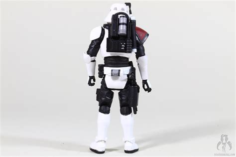 Consisting mainly of star destroyers and tie fighters, the imperial navy was tasked with maintaining order in the. REVIEW AND PHOTO GALLERY: Star Wars Shadows Of The Dark ...