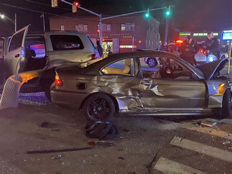 Driver runs red light causing serious crash in Providence | ABC6