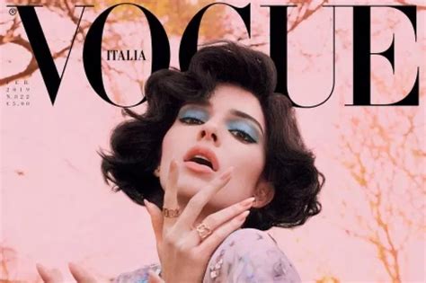 Kendall Jenner Bares Her Bum As She Goes Completely Naked For Vogue Italia Irish Mirror Online