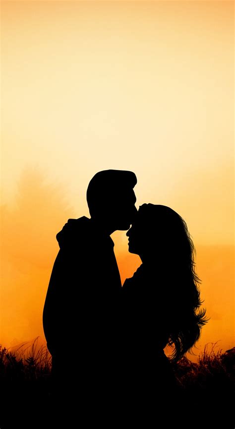 Download Wallpaper 1440x2630 Couple Hug Kiss Love Outdoor Sunset Samsung Galaxy Note 8