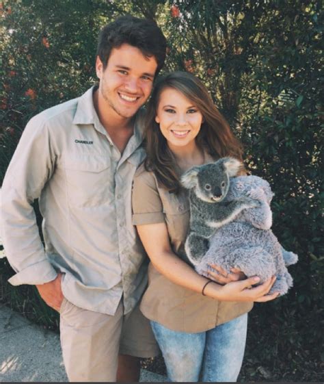 Now, irwin, 22, has shown off her growing baby bump for the very first time, posing for the camera with a huge smile. Bindi Irwin and boyfriend Instagram baby koala cuddle ...