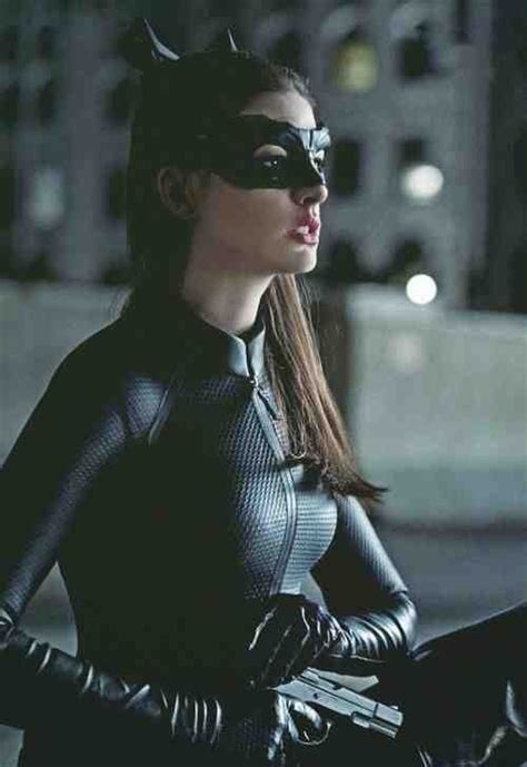 Anne Hathaway As Catwoman Anne Hathaway Catwoman Catwoman Cosplay