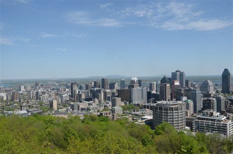 Montreal tourist information for hotels, restaurants, nightlife, attractions, shopping, discover areas and what to do in montreal. Mount Royal - Landmark of Montreal (Canada) - World for Travel