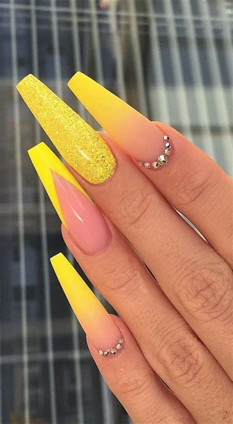 𝐩𝐢𝐧𝐭𝐞𝐫𝐞𝐬𝐭 𝐣𝐣𝐣𝐚𝐳𝐦𝐢𝐧𝐞𝐞 In 2020 Best Acrylic Nails Neon Nail Designs