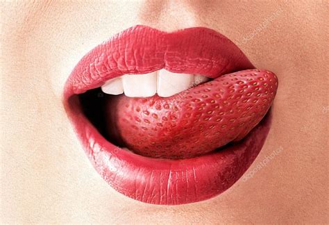 Closeup Image Of A Strawberry Tongue Stock Photo By ©konradbak 115027620