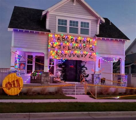some of the best halloween decorations to make your neighborhood proud 45 pics