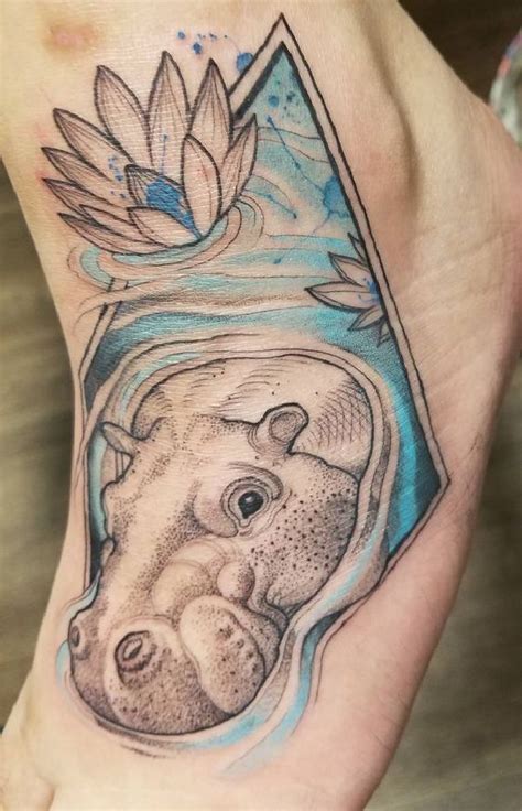 We are 100% disposable as well as bloodborne pathogen certified. Tattoo-Motif-Hippo-07-Tyson Taumaoe #tattoo #tätowierung # ...