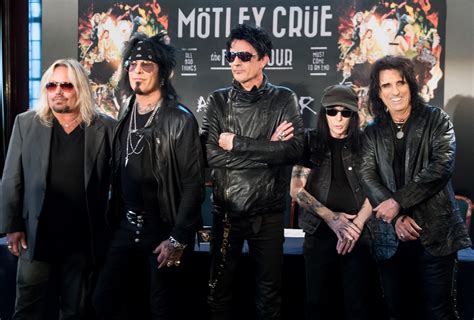 Motley Crue film 'The Dirt' sees band's music top streaming charts on Spotify, Apple Music and ...