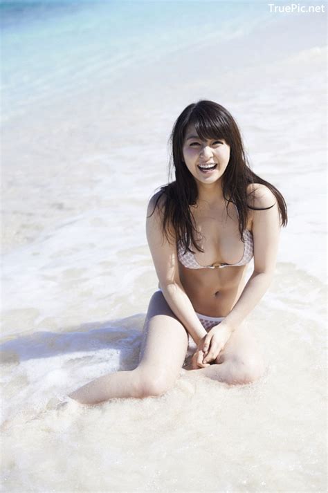 blue sea and hot bikini japanese actress yurina yanagi Ảnh đẹp