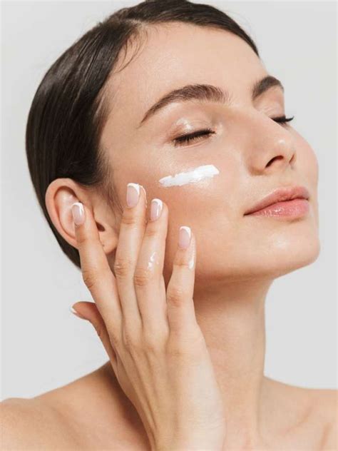 7 Skincare Mistakes That Damage Your Skin Skincare Onlymyhealth