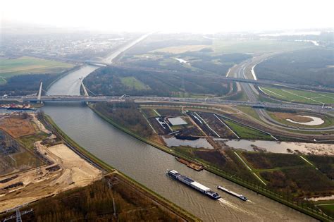 These sentences come from external sources and may not. Eerste twee buizen Gaasperdammertunnel in mei open | Het ...