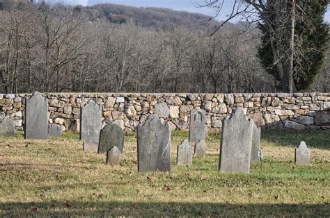 Pretty Purplexing Revolutionary War Burial Site
