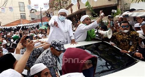 Refly harun mengatakan kasus tertembaknya enam laskar fpi dan pendeta yeremia harusnya diusut tuntas dan bukannya menangkap munarman… Refly Harun Beri Peringatan Kepada Jokowi Soal Kasus FPI