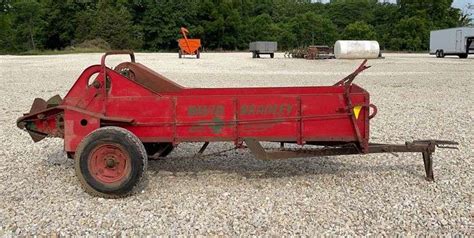 David Bradley Model Manure Spreader Schneider Auctioneers Llc