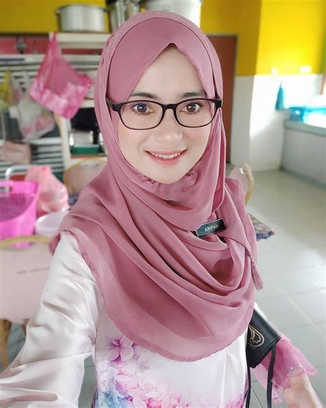 Cikgu Arifah Raedah On Instagram “joommss Brekky Lapaq Nasi Dah Nihhh 😂😂😂” Muslim Beauty