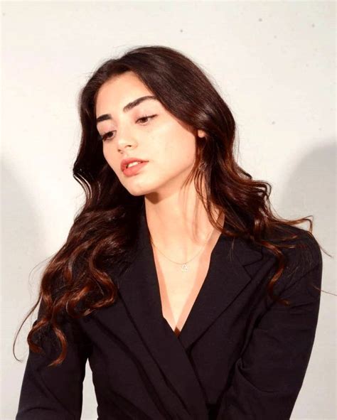 Özge törer turkish actress actresses with black hair actress without makeup brunette actresses