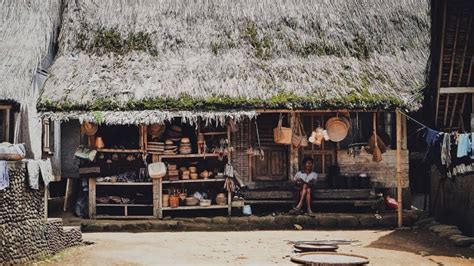 Budaya Unik Kampung Naga Esdenews