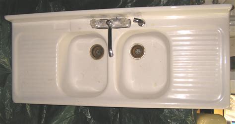 (near me!), they scour new england and beyond for vintage sinks in original condition (no refinishing!) and at any given time. Vintage style kitchen drainboard sinks - Retro Renovation