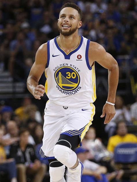 Stephen curry warriors jerseys, tees, and more are at the online store of the golden state warriors. Stephen Curry scores 40, Golden State Warriors beat ...