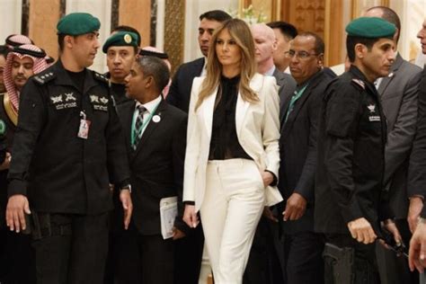 did melania trump break the rules by showing her legs in saudi arabia