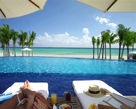 Royal Hideaway All-Inclusive in Playacar :: Playa del Carmen