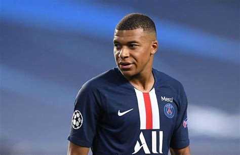 Though due to his parents, he has cameroonian and algerian ancestry, which made him eligible to play from any of. Kylian Mbappe - Bio, Net Worth, Age, Height, Interesting ...