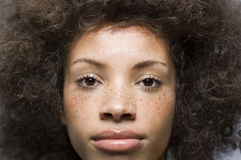8 Makeup Looks That Make Freckles Look Amazing Stylecaster