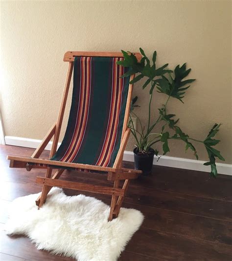 Vintage Outdoor Folding Wooden Green Striped Canvas Lawn Deck Chair