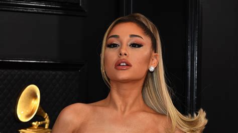 Ariana Grande Says Filming Wicked Has Been A ‘healing’ Experience Socialite Life
