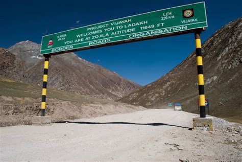 How To Plan A Journey On Srinagar Leh Highway Devil On Wheels