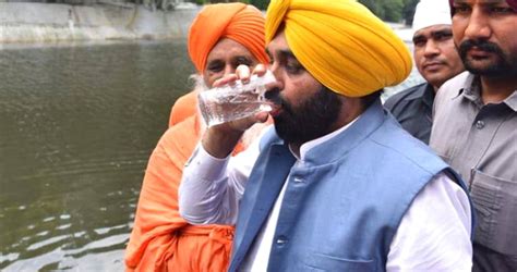 인도 강물 그냥 마셔도 안전하다며 벌컥벌컥 마시다 병원 실려간 인도 총리 인사이트