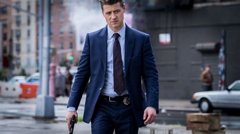 Gotham Season 4 Episode 7 Review A Day In The Narrows The Dark Carnival
