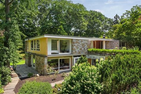 Snag This Midcentury Gem By Marcel Breuer Thats Listed For 999k