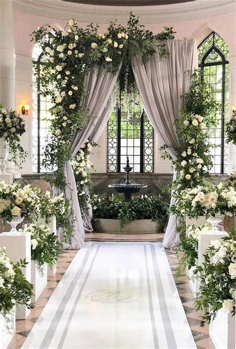 Here's how to look sharp with the right look for every wedding style. 37 Simply Chic Wedding Flower Decor Ideas - Mrstobe Blog