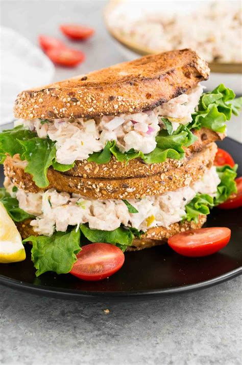 how to make a healthy tuna salad sandwich