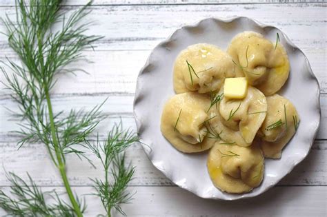 Review of russian dumplings from market/pelmeni/vareniki/khinkali/manti. Những món ăn nổi tiếng của Nga không thể không nếm thử ...