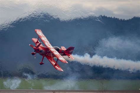 Oregon International Air Show Takes To The Skies In Mcminnville