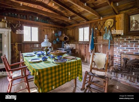 Old Cabin Interior Hi Res Stock Photography And Images Alamy